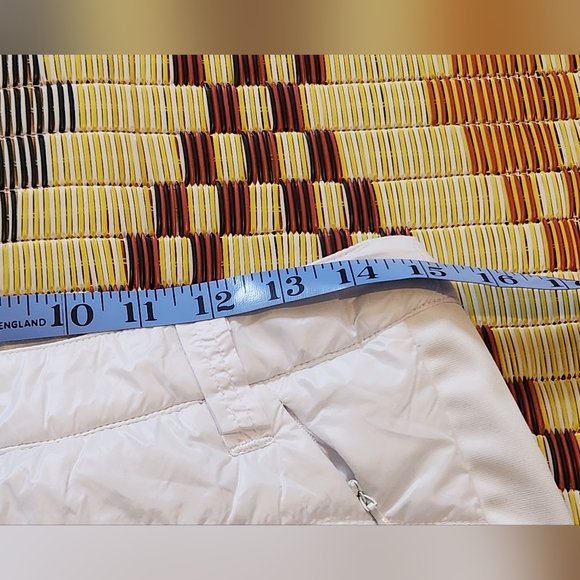 NWOT Anorak Nylon Quilted White Skirt. Sz S. - Picture 4 of 5